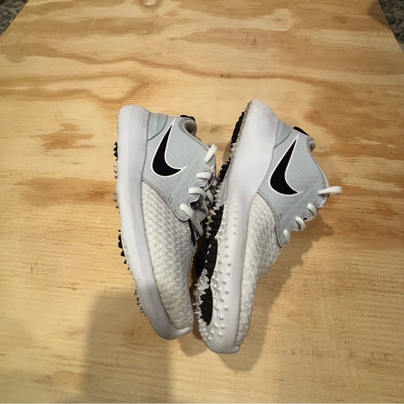 Nike Roshe G Golf Shoes Boys 4Y gently worn - Picture 4 of 6